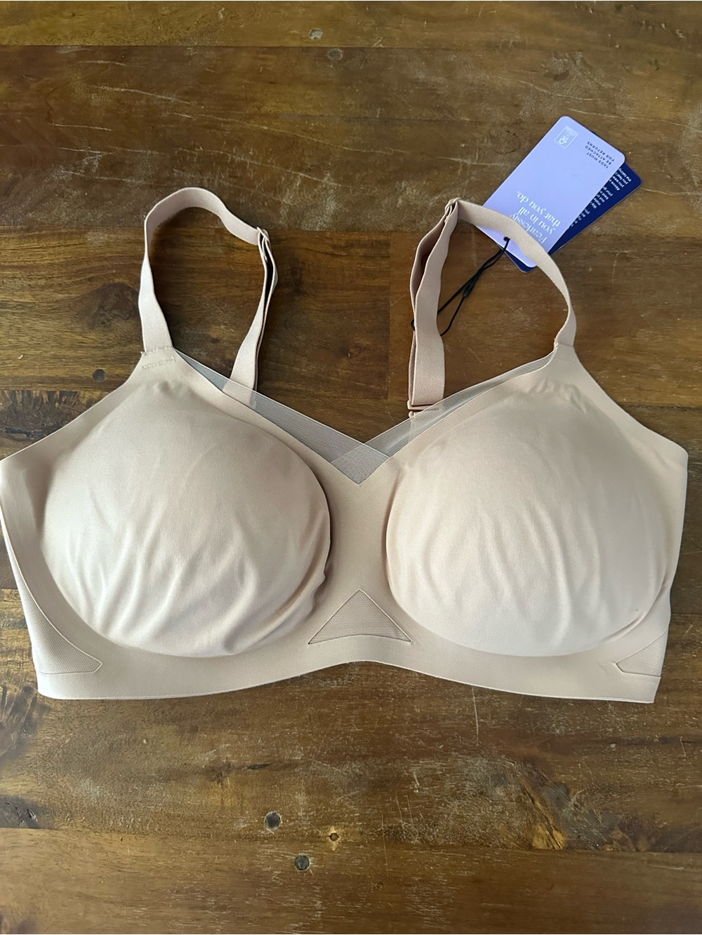 Honeylove Crossover beige Nude Seamless Wirelessโ Bra 36D/DD NWT